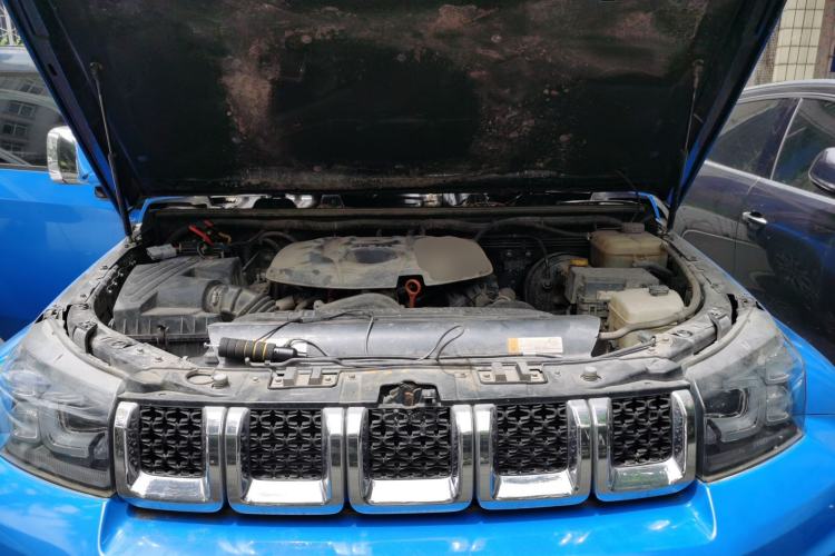 Used BAIC Off-Road BJ40 2023 2.0T Automatic Four-Wheel Drive Urban Hunter Edition Chivalrous Type Engine Bay