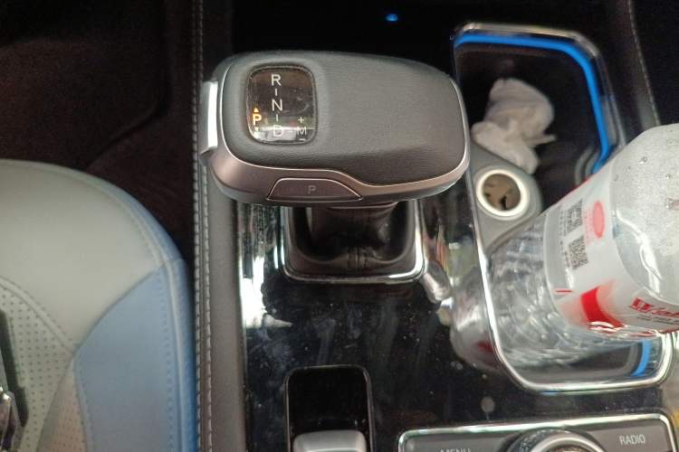 Used BAIC Off-Road BJ40 2023 2.0T Automatic Four-Wheel Drive Urban Hunter Edition Chivalrous Type Gear Lever