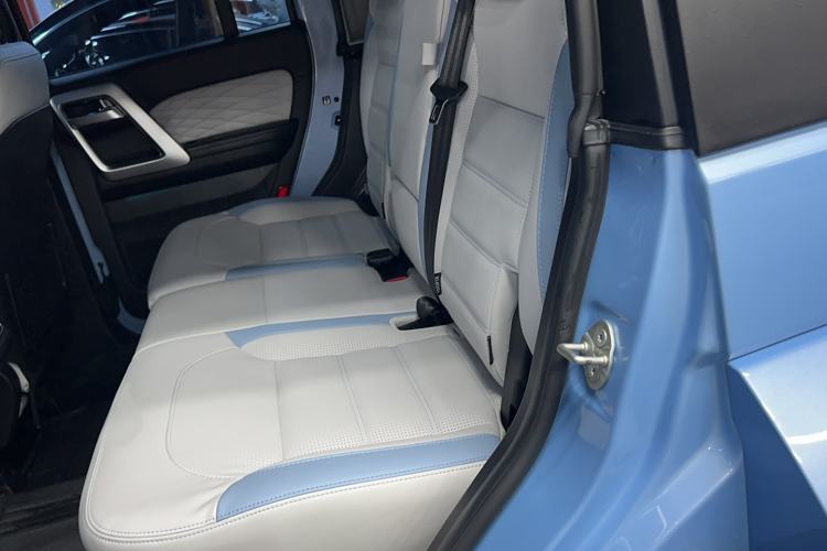 Used BAIC Off-Road BJ40 2023 2.0T Automatic Four-Wheel Drive Urban Hunter Edition Chivalrous Type Interior 1
