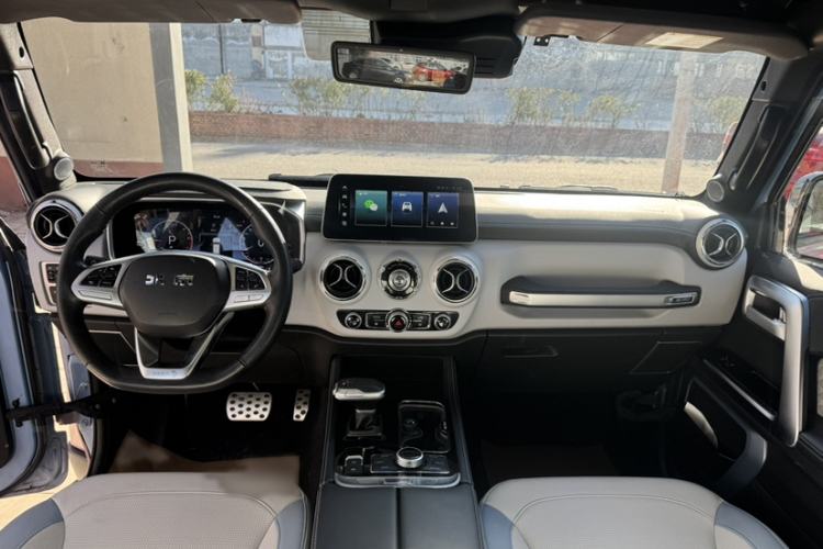 Used BAIC Off-Road BJ40 2023 2.0T Automatic Four-Wheel Drive Urban Hunter Edition Prestige Version Interior 1