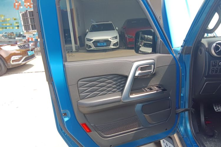 Used BAIC Off-Road BJ40 2023 2.0D Automatic Four-Wheel Drive Blade Hero Edition Adventurer Type Interior 7