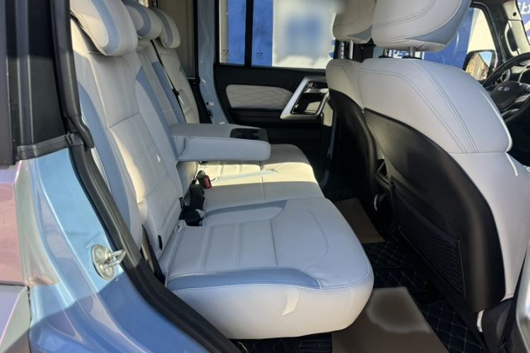 Used BAIC Off-Road BJ40 2023 2.0T Automatic Four-Wheel Drive Urban Hunter Edition Prestige Version Interior 8