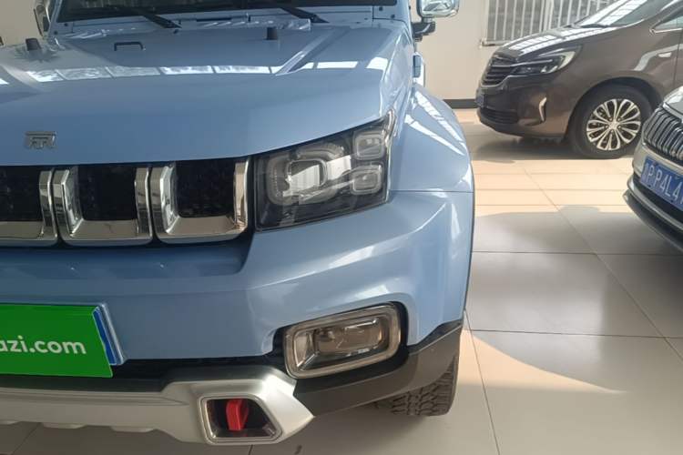 Used BAIC Off-Road BJ40 2023 2.0T Automatic Four-Wheel Drive Urban Hunter Edition Chivalrous Type Left Front Headlight