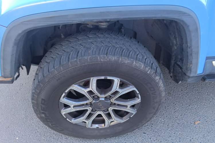 Used BAIC Off-Road BJ40 2023 2.0T Automatic Four-Wheel Drive Urban Hunter Edition Chivalrous Type Left Front Wheel Hub