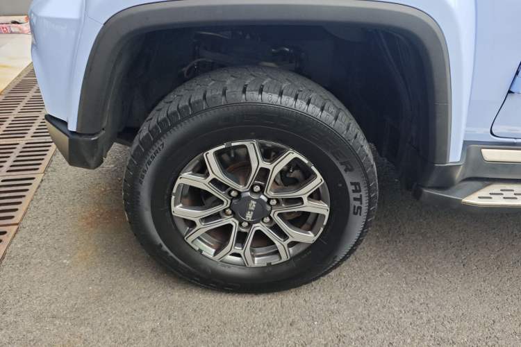 Used BAIC Off-Road BJ40 2023 2.0T Automatic Four-Wheel Drive Urban Hunter Edition Chivalrous Type Left Front Wheel Hub
