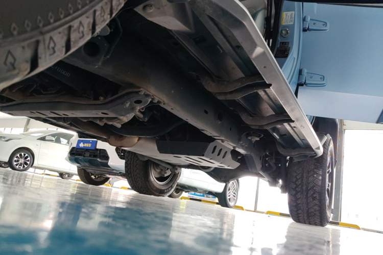 Used BAIC Off-Road BJ40 2023 2.0D Automatic Four-Wheel Drive Blade Hero Edition Adventurer Type Left Side Sill