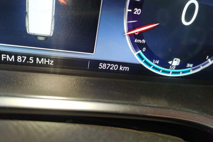 Used BAIC Off-Road BJ40 2023 2.0T Automatic Four-Wheel Drive Urban Hunter Edition Chivalrous Type Odometer Close Up