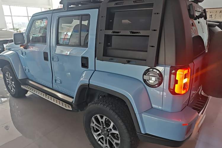 Used BAIC Off-Road BJ40 2023 2.0T Automatic Four-Wheel Drive Urban Hunter Edition Chivalrous Type Rear Left 45 Deg