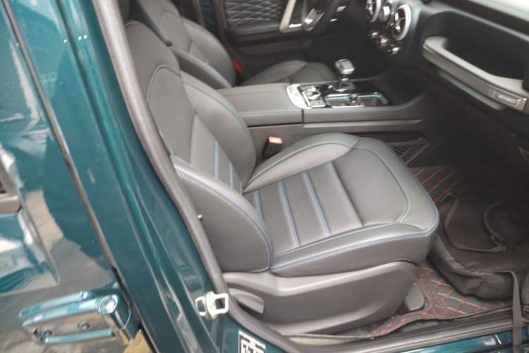 Used BAIC Off-Road BJ40 2023 2.0T Automatic Four-Wheel Drive Urban Hunter Edition Chivalrous Type Right Front Seat