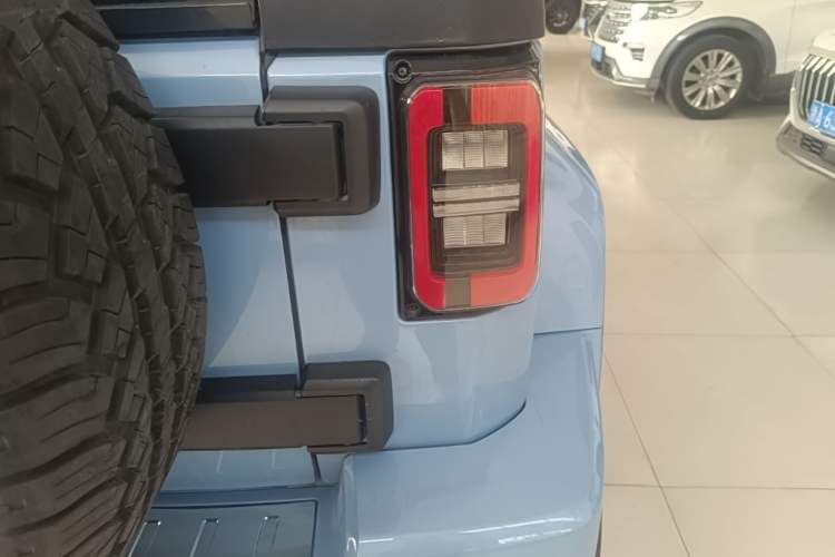 Used BAIC Off-Road BJ40 2023 2.0T Automatic Four-Wheel Drive Urban Hunter Edition Chivalrous Type Right Rear Taillight