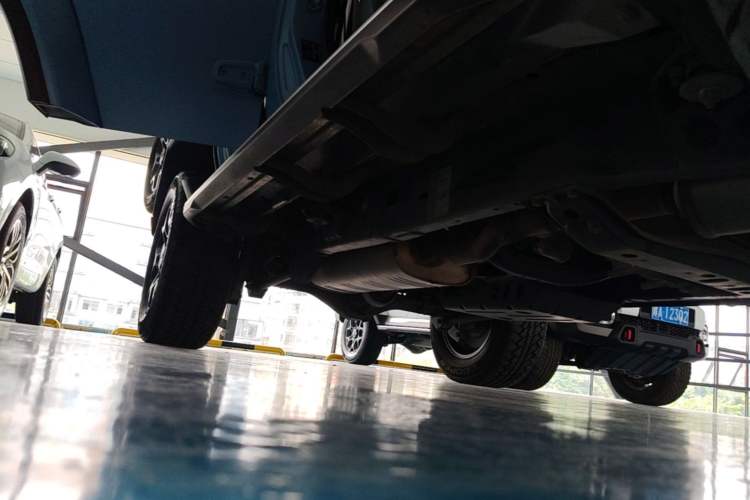 Used BAIC Off-Road BJ40 2023 2.0D Automatic Four-Wheel Drive Blade Hero Edition Adventurer Type Right Side Sill