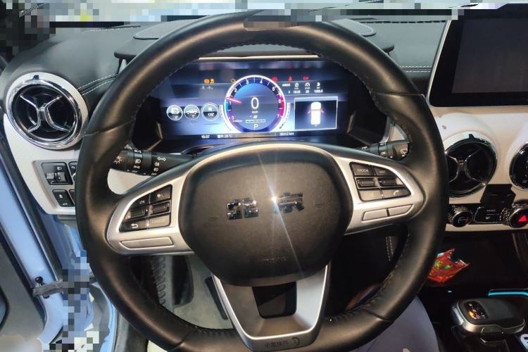 Used BAIC Off-Road BJ40 2023 2.0T Automatic Four-Wheel Drive Urban Hunter Edition Chivalrous Type Steering Wheel