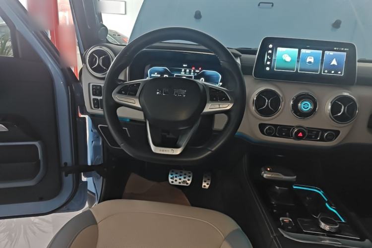 Used BAIC Off-Road BJ40 2023 2.0T Automatic Four-Wheel Drive Urban Hunter Edition Chivalrous Type Steering Wheel