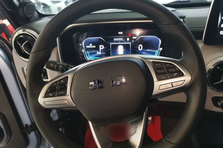 Used BAIC Off-Road BJ40 2023 2.0D Automatic Four-Wheel Drive Blade Hero Edition Adventurer Type Steering Wheel