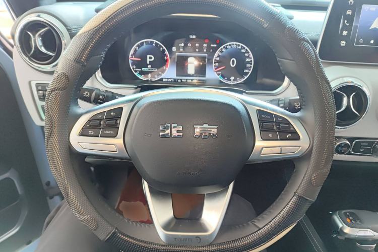 Used BAIC Off-Road BJ40 2023 2.0T Automatic Four-Wheel Drive Urban Hunter Edition Chivalrous Type Steering Wheel