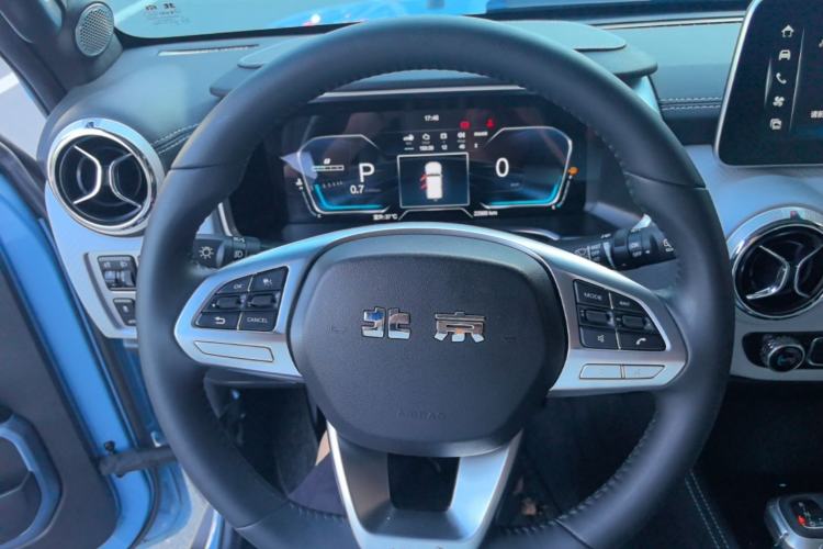 Used BAIC Off-Road BJ40 2023 2.0T Automatic Four-Wheel Drive Urban Hunter Edition Chivalrous Type Steering Wheel