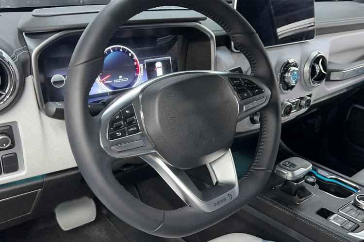 Used BAIC Off-Road BJ40 2023 2.0T Automatic Four-Wheel Drive Urban Hunter Edition Chivalrous Type Steering Wheel