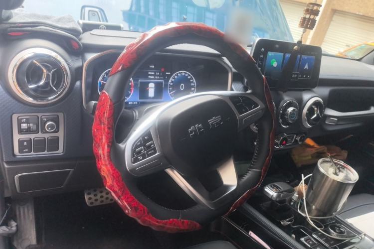 Used BAIC Off-Road BJ40 2023 2.0T Automatic Four-Wheel Drive Urban Hunter Edition Chivalrous Type Steering Wheel