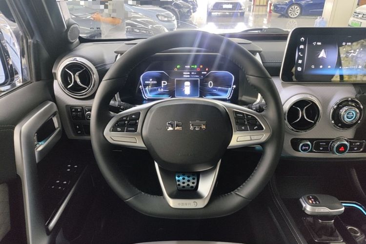 Used BAIC Off-Road BJ40 2023 2.0T Automatic Four-Wheel Drive Urban Hunter Edition Chivalrous Type Steering Wheel