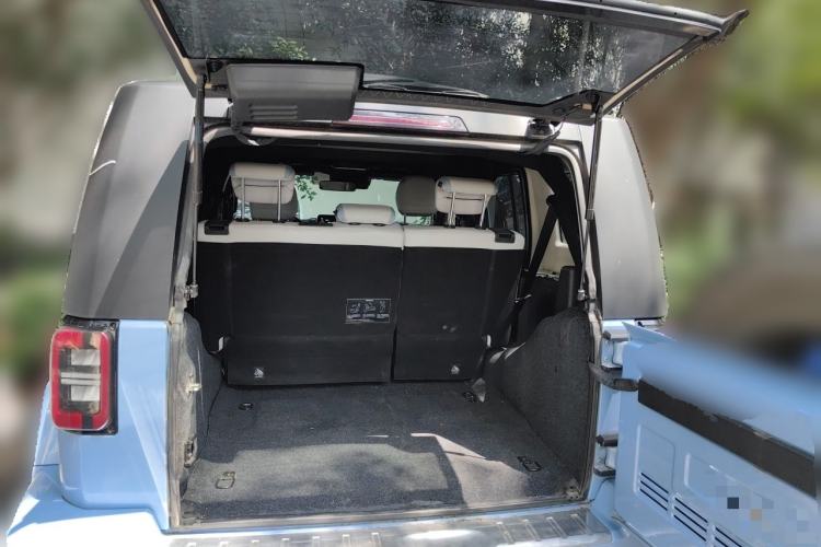 Used BAIC Off-Road BJ40 2023 2.0T Automatic Four-Wheel Drive Urban Hunter Edition Chivalrous Type Trunk