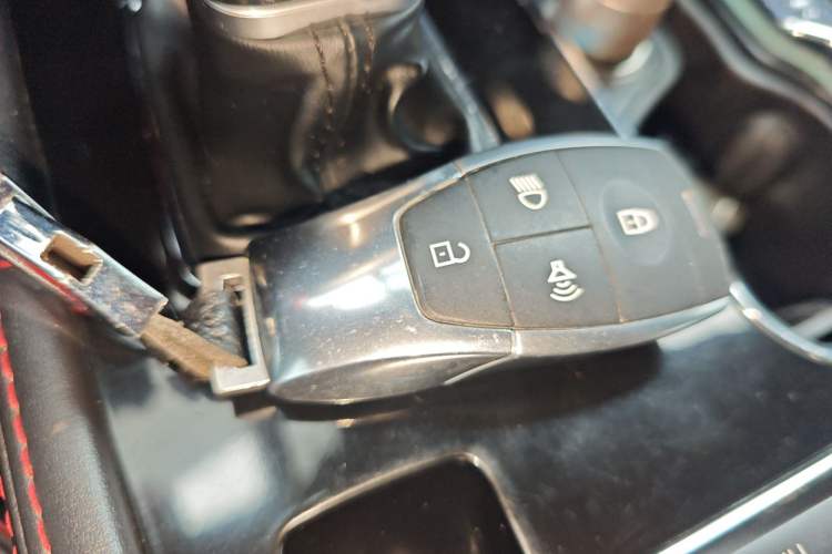 Used BAIC Off-Road BJ40 2023 2.0T Automatic Four-Wheel Drive Urban Hunter Edition Chivalrous Type Vehicle Key