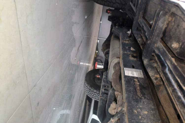 Used BAIC Off-Road BJ40 2023 2.0D Automatic Four-Wheel Drive Blade Hero Edition Adventurer Type Chassis Front Right