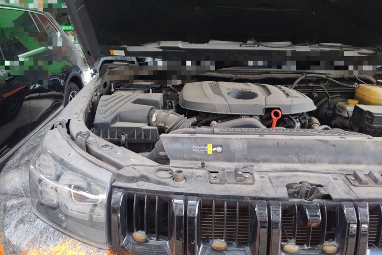 Used BAIC Off-Road BJ40 2023 2.0T Automatic Four-Wheel Drive Ring of the Tower Champion Edition Engine Bay Right