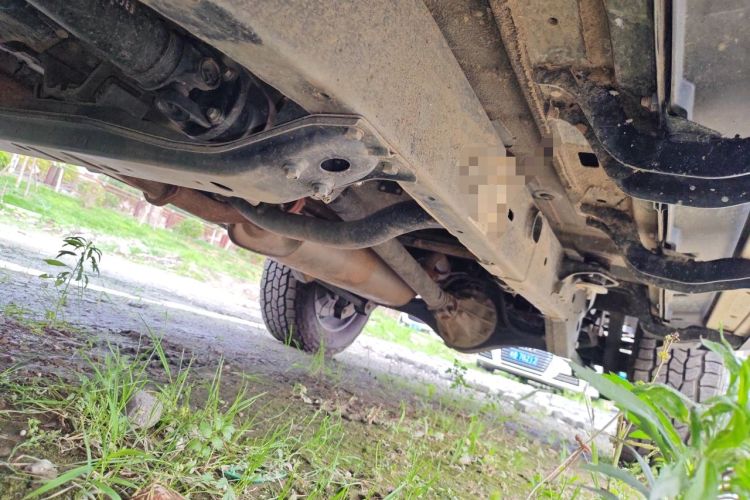 Used BAIC Off-Road BJ40 2023 2.0T Automatic Four-Wheel Drive Ring of the Tower Champion Edition Chassis Front Left