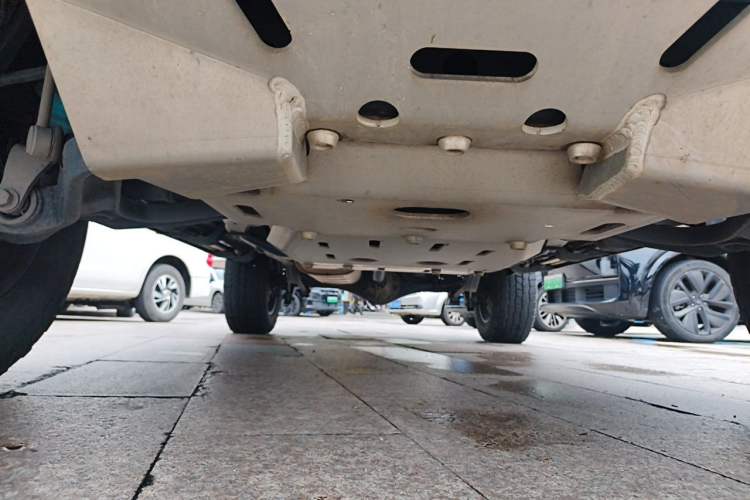 Used BAIC Off-Road BJ40 2023 2.0T Automatic Four-Wheel Drive Ring of the Tower Champion Edition Chassis Front