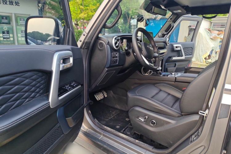 Used BAIC Off-Road BJ40 2023 2.0T Automatic Four-Wheel Drive Ring of the Tower Champion Edition Driver Seat