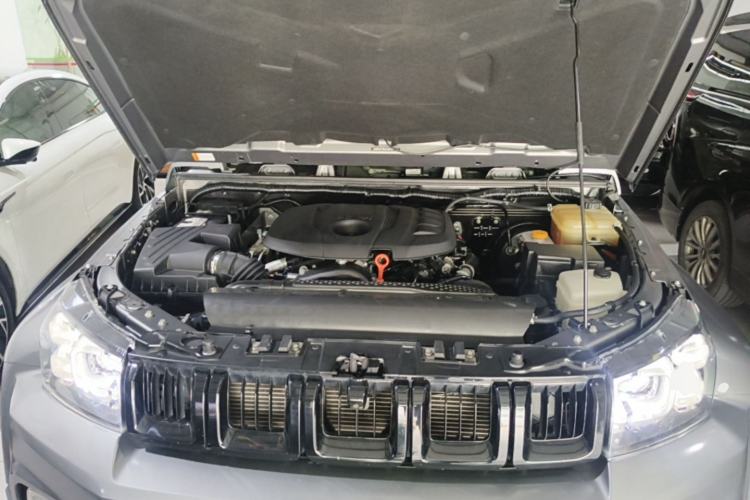 Used BAIC Off-Road BJ40 2023 2.0T Automatic Four-Wheel Drive Ring of the Tower Champion Edition Engine Bay