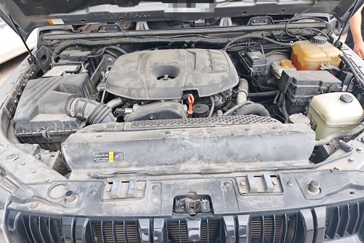 Used BAIC Off-Road BJ40 2023 2.0T Automatic Four-Wheel Drive Ring of the Tower Champion Edition Engine Bay
