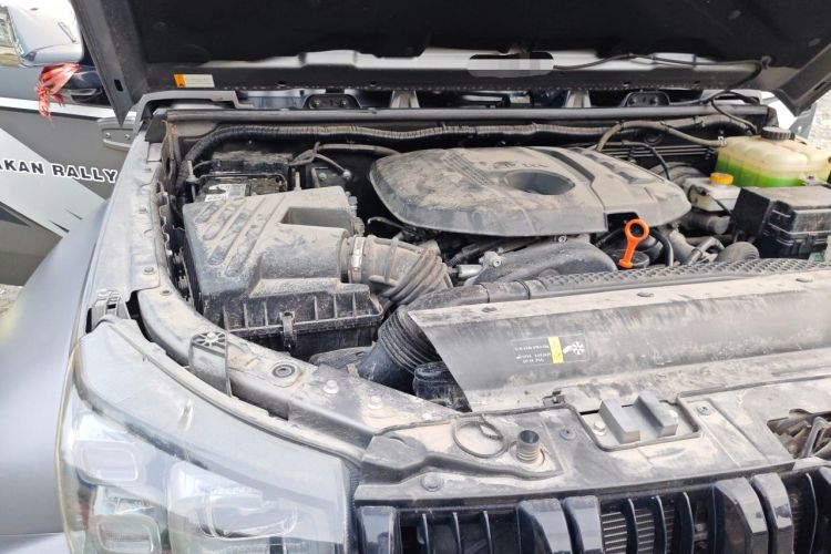 Used BAIC Off-Road BJ40 2023 2.0T Automatic Four-Wheel Drive Ring of the Tower Champion Edition Engine Bay Right