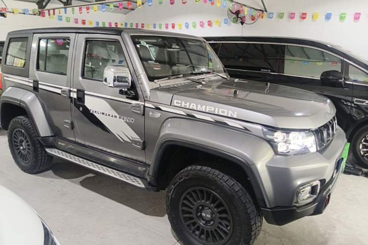 Used BAIC Off-Road BJ40 2023 2.0T Automatic Four-Wheel Drive Ring of the Tower Champion Edition Front Right 45 Deg