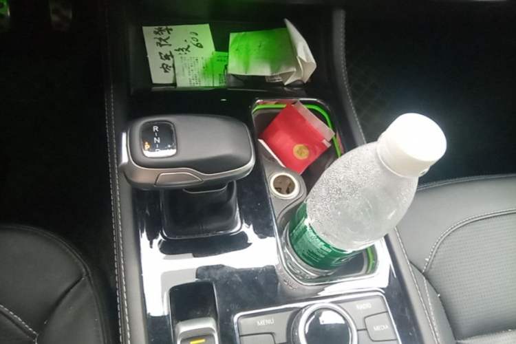 Used BAIC Off-Road BJ40 2023 2.0T Automatic Four-Wheel Drive Ring of the Tower Champion Edition Gear Lever