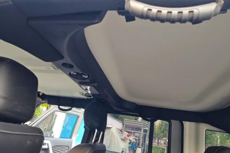 Used BAIC Off-Road BJ40 2023 2.0T Automatic Four-Wheel Drive Ring of the Tower Champion Edition Headliner