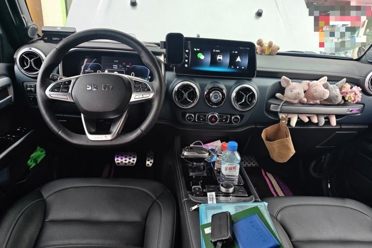 Used BAIC Off-Road BJ40 2023 2.0T Automatic Four-Wheel Drive Ring of the Tower Champion Edition Interior 2