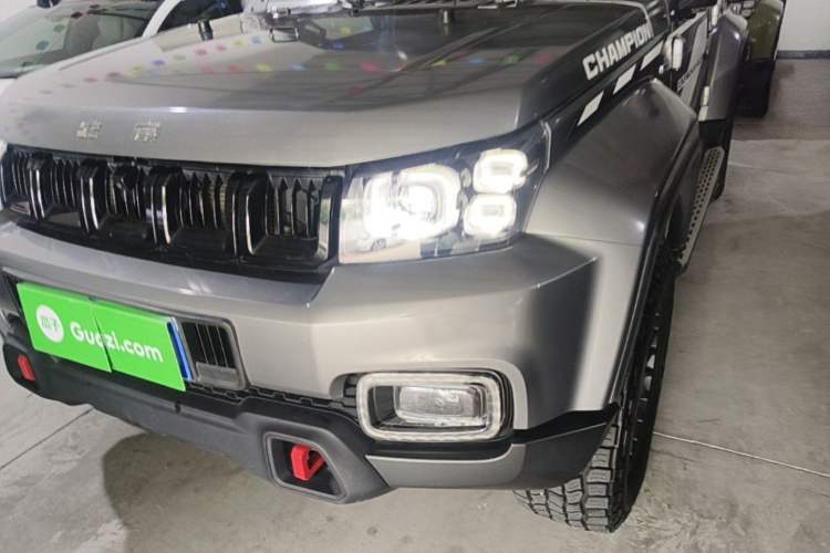 Used BAIC Off-Road BJ40 2023 2.0T Automatic Four-Wheel Drive Ring of the Tower Champion Edition Left Front Headlight