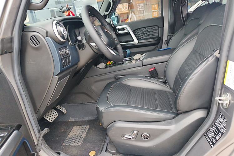 Used BAIC Off-Road BJ40 2023 2.0T Automatic Four-Wheel Drive Ring of the Tower Champion Edition Left Front Seat