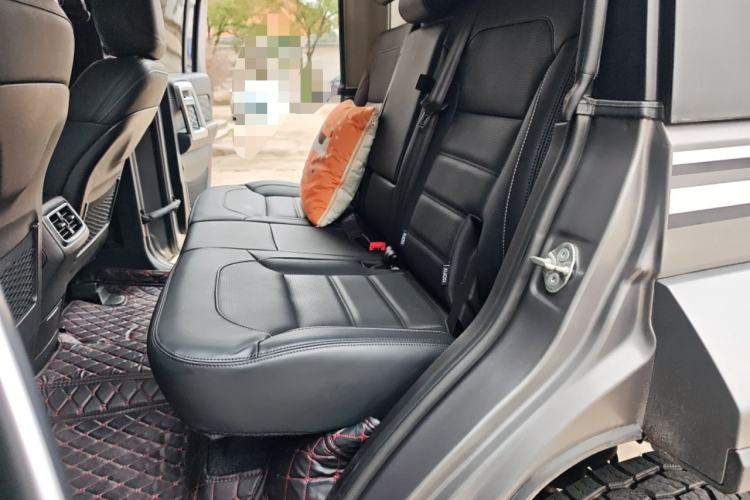 Used BAIC Off-Road BJ40 2023 2.0T Automatic Four-Wheel Drive Ring of the Tower Champion Edition Left Rear Seat