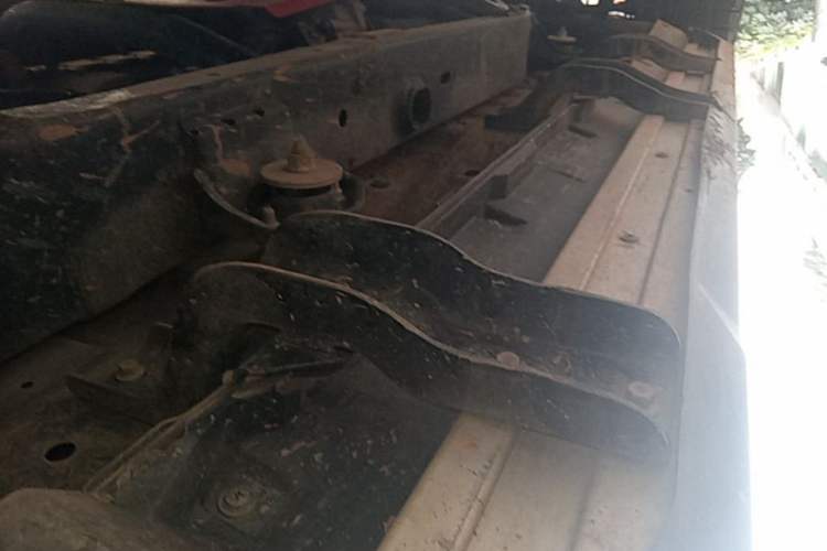 Used BAIC Off-Road BJ40 2023 2.0T Automatic Four-Wheel Drive Ring of the Tower Champion Edition Left Side Sill