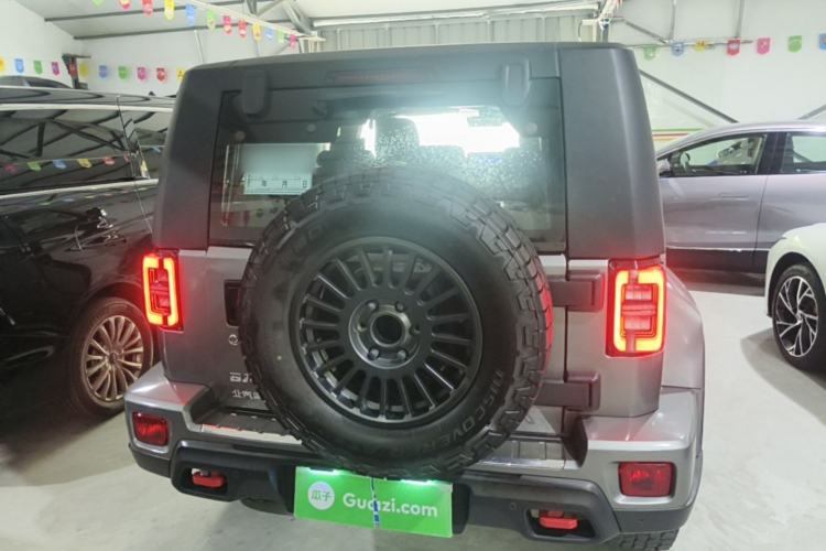 Used BAIC Off-Road BJ40 2023 2.0T Automatic Four-Wheel Drive Ring of the Tower Champion Edition Rear