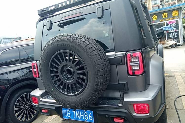 Used BAIC Off-Road BJ40 2023 2.0T Automatic Four-Wheel Drive Ring of the Tower Champion Edition Rear