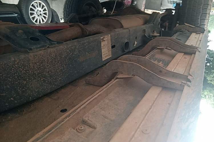 Used BAIC Off-Road BJ40 2023 2.0T Automatic Four-Wheel Drive Ring of the Tower Champion Edition Right Side Sill