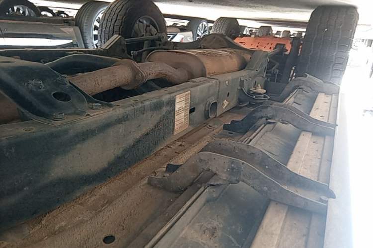 Used BAIC Off-Road BJ40 2023 2.0T Automatic Four-Wheel Drive Ring of the Tower Champion Edition Right Side Sill