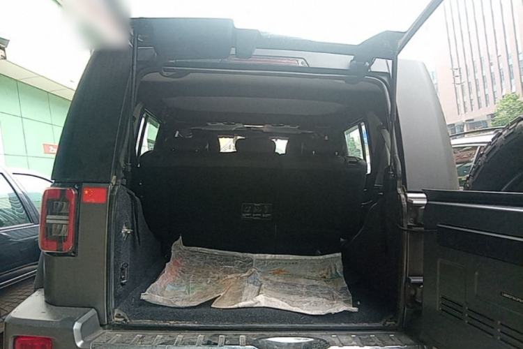 Used BAIC Off-Road BJ40 2023 2.0T Automatic Four-Wheel Drive Ring of the Tower Champion Edition Trunk