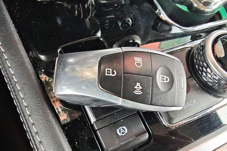 Used BAIC Off-Road BJ40 2023 2.0T Automatic Four-Wheel Drive Ring of the Tower Champion Edition Vehicle Key