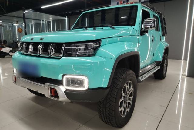 Używany BAIC Off-Road BJ40 2023 2.0T Automatic Four-Wheel Drive Urban Hunter Edition Chivalrous Type
