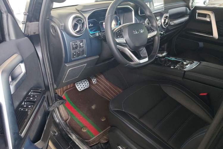 Used BAIC Off-Road BJ40 2023 2.0D Automatic Four-Wheel Drive Blade Hero Edition Adventurer Type Driver Seat