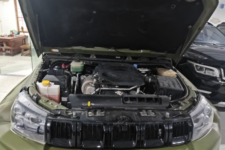 Used BAIC Off-Road BJ40 2023 2.0D Automatic Four-Wheel Drive Blade Hero Edition Adventurer Type (with Front and Rear Electronic Locks) Engine Bay